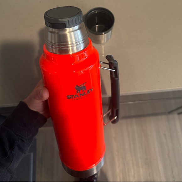NEW Stanley Legendary Classic Bottle - Picture 7 of 9